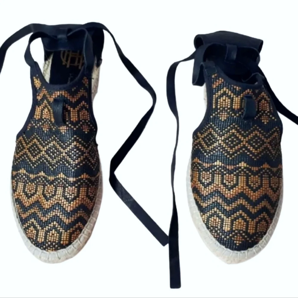 House of Harlow 1960 Black and Gold Patterned Espadrilles